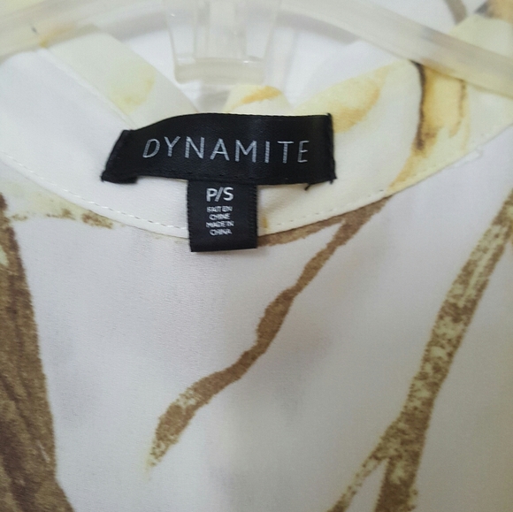 Dynamite Collar Top - Picture 9 of 13